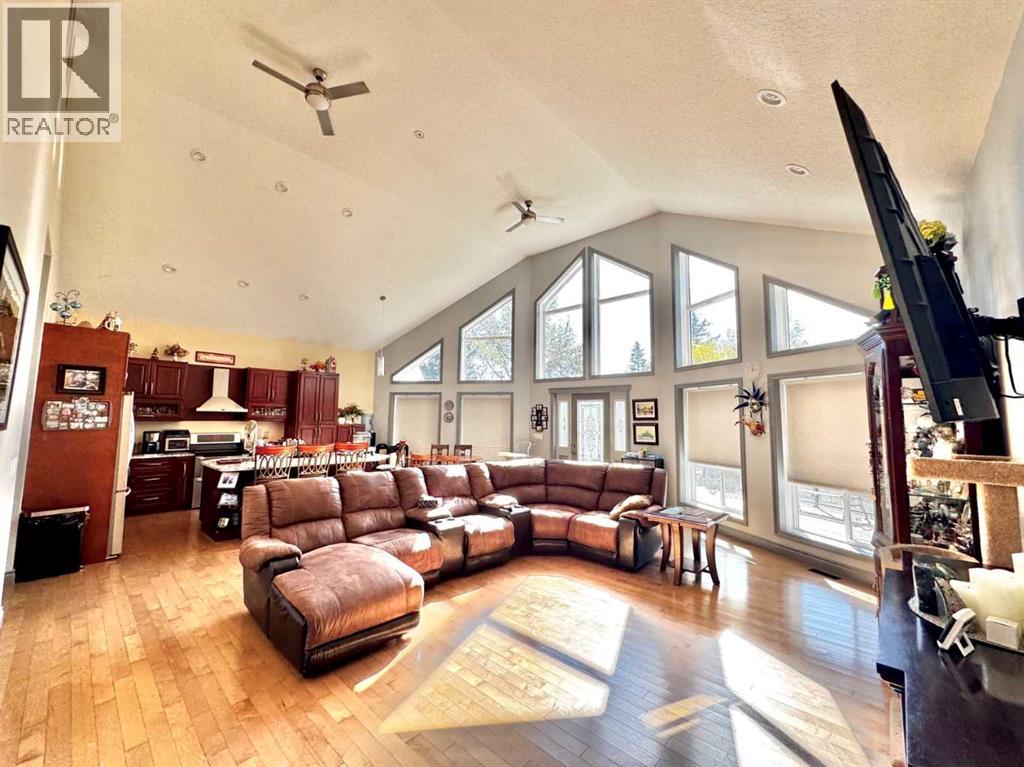 336 Mabbott Road, Drumheller, Alberta  T0J 0Y9 - Photo 14 - A2350978