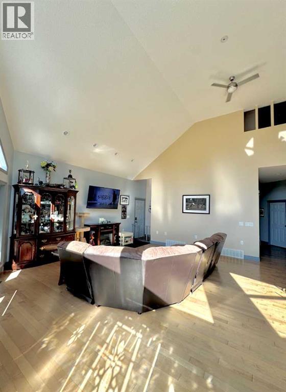 336 Mabbott Road, Drumheller, Alberta  T0J 0Y9 - Photo 15 - A2350978