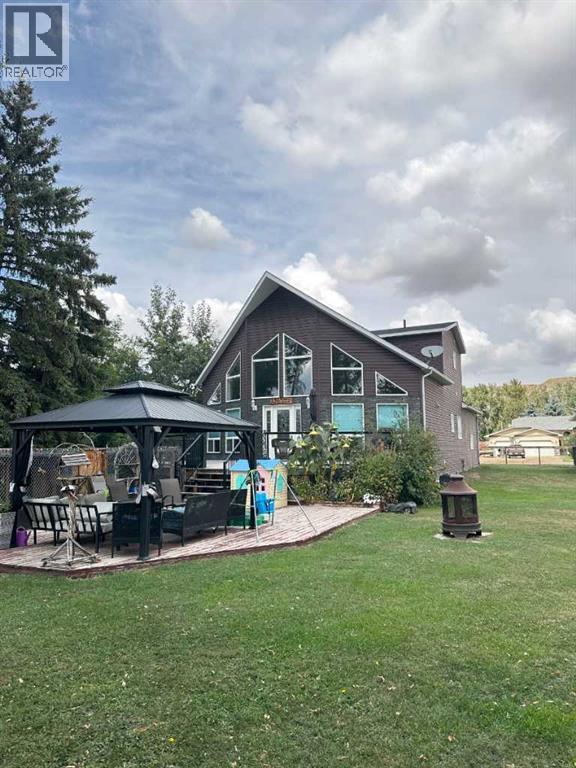 336 Mabbott Road, Drumheller, Alberta  T0J 0Y9 - Photo 3 - A2350978