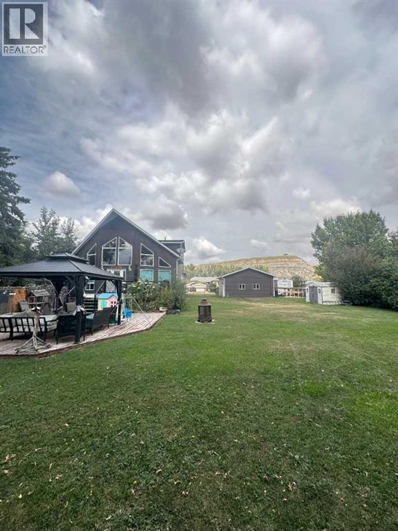 336 Mabbott Road, Drumheller, Alberta  T0J 0Y9 - Photo 9 - A2350978