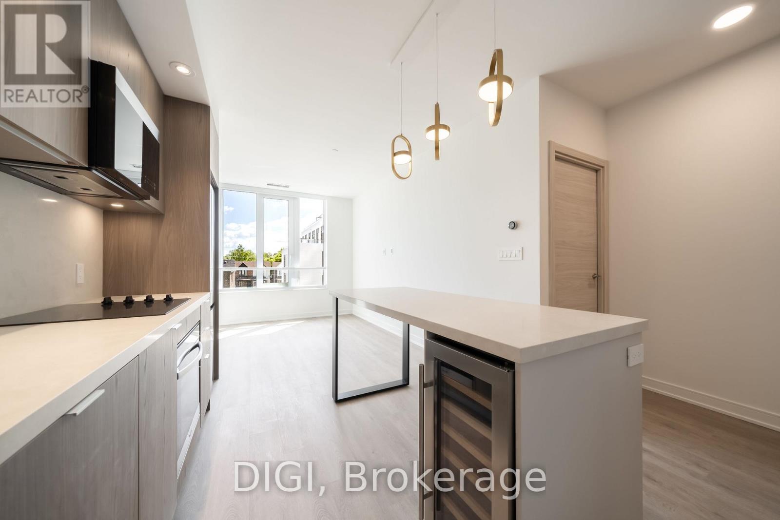 W320 - 485 Perth Avenue, Toronto, Ontario  M6N 0B9 - Photo 2 - W13881852