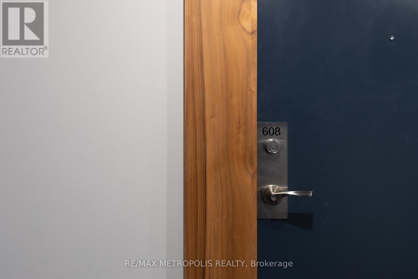 608 - 530 Indian Grove, Toronto, Ontario  M6P 2J2 - Photo 31 - W13881900