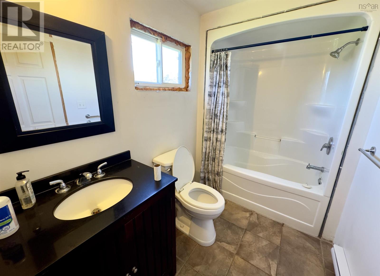 156 Highway 242, Joggins, Nova Scotia  B0L 1A0 - Photo 12 - 202625591
