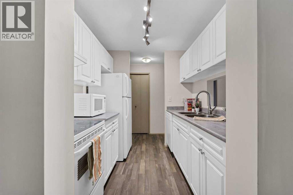 104, 245 Red Deer Drive SW