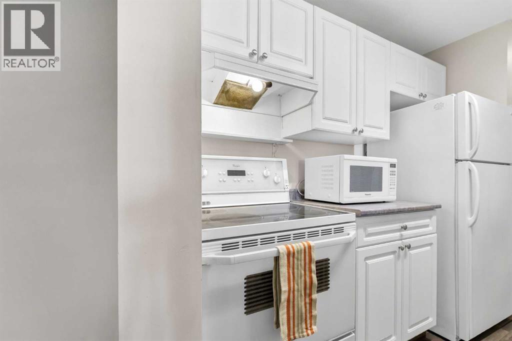 104, 245 Red Deer Drive SW