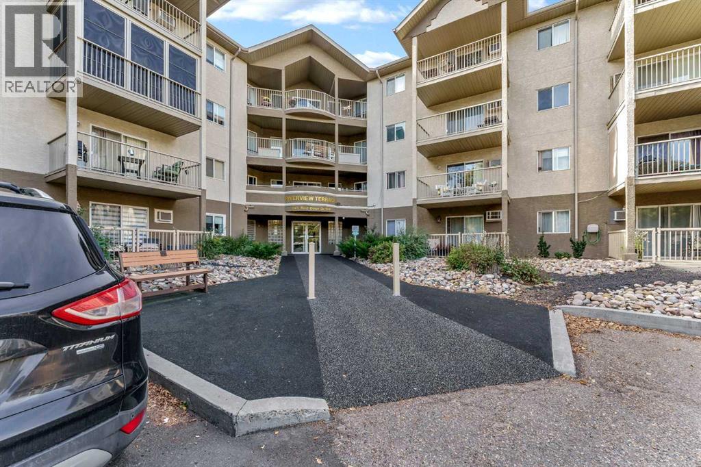 104, 245 Red Deer Drive SW