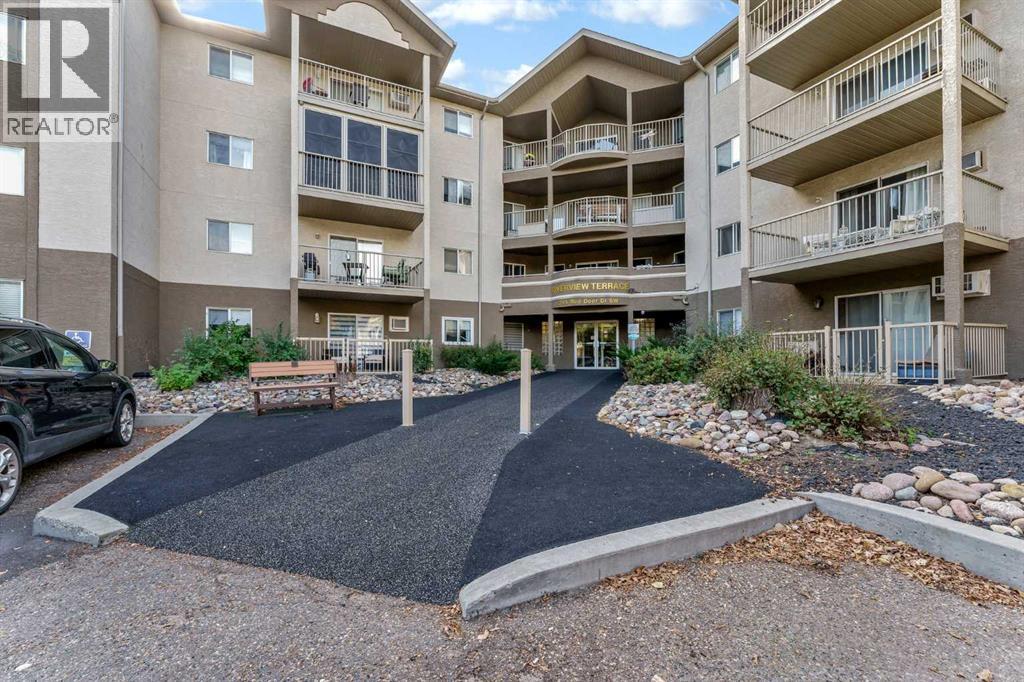 104, 245 Red Deer Drive SW