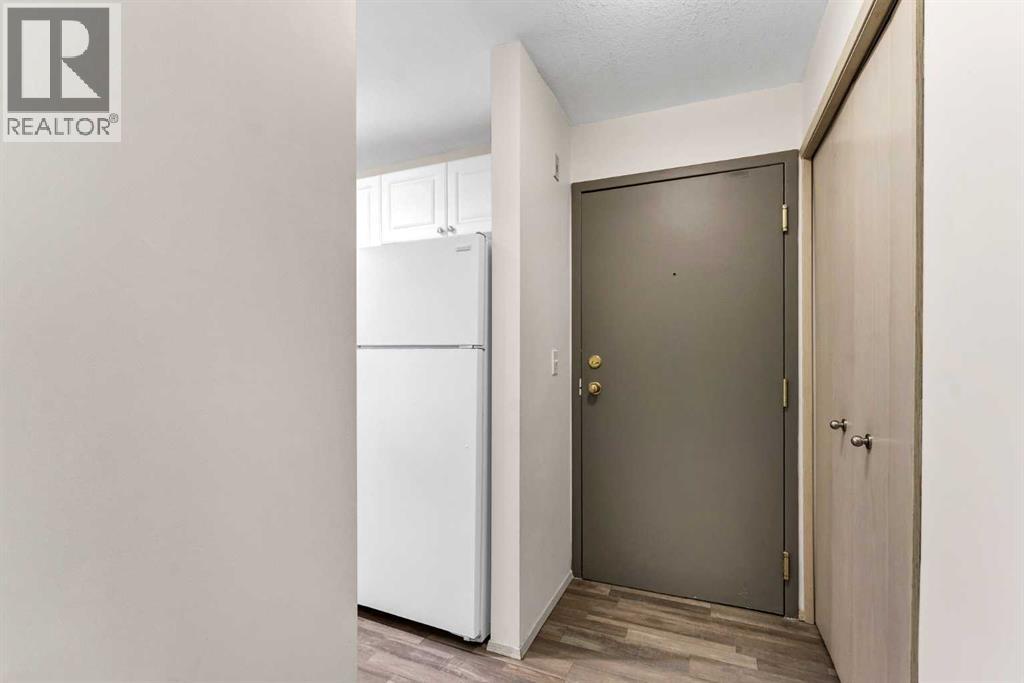 104, 245 Red Deer Drive SW
