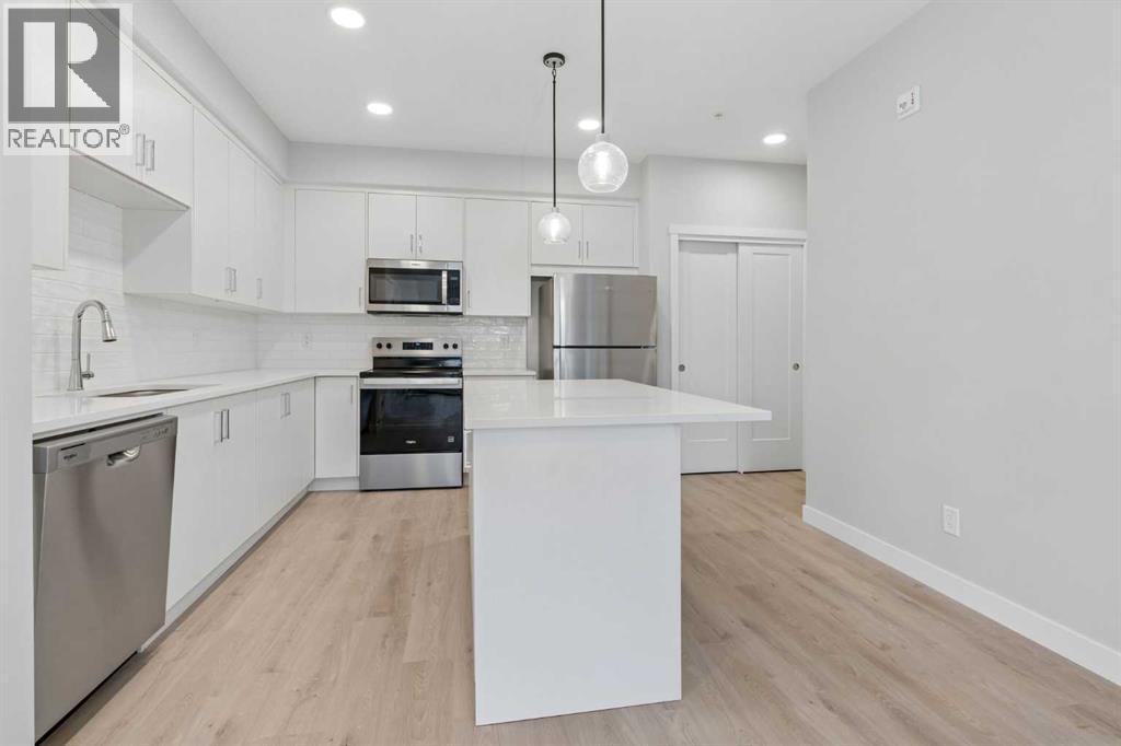 312, 655 Shawnee Square SW, Calgary, Alberta  T2Y 1E3 - Photo 4 - A2351511
