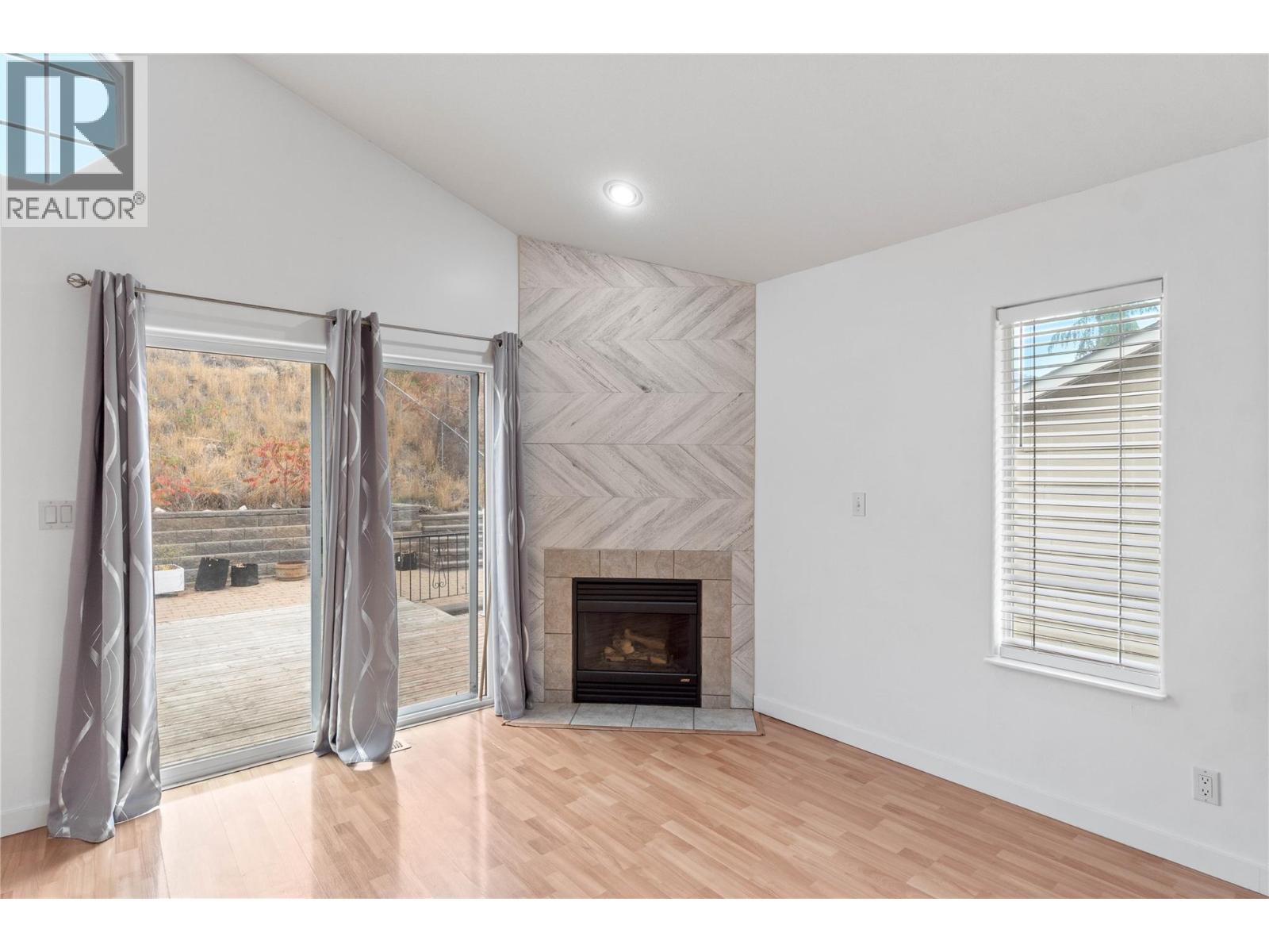 1198 Raven Drive