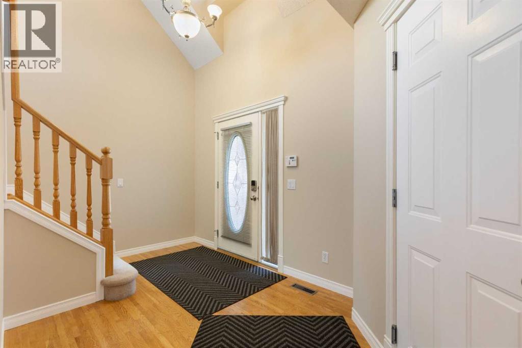 26 West Springs Road SW, Calgary, Alberta  T3H 4P4 - Photo 2 - A2351124