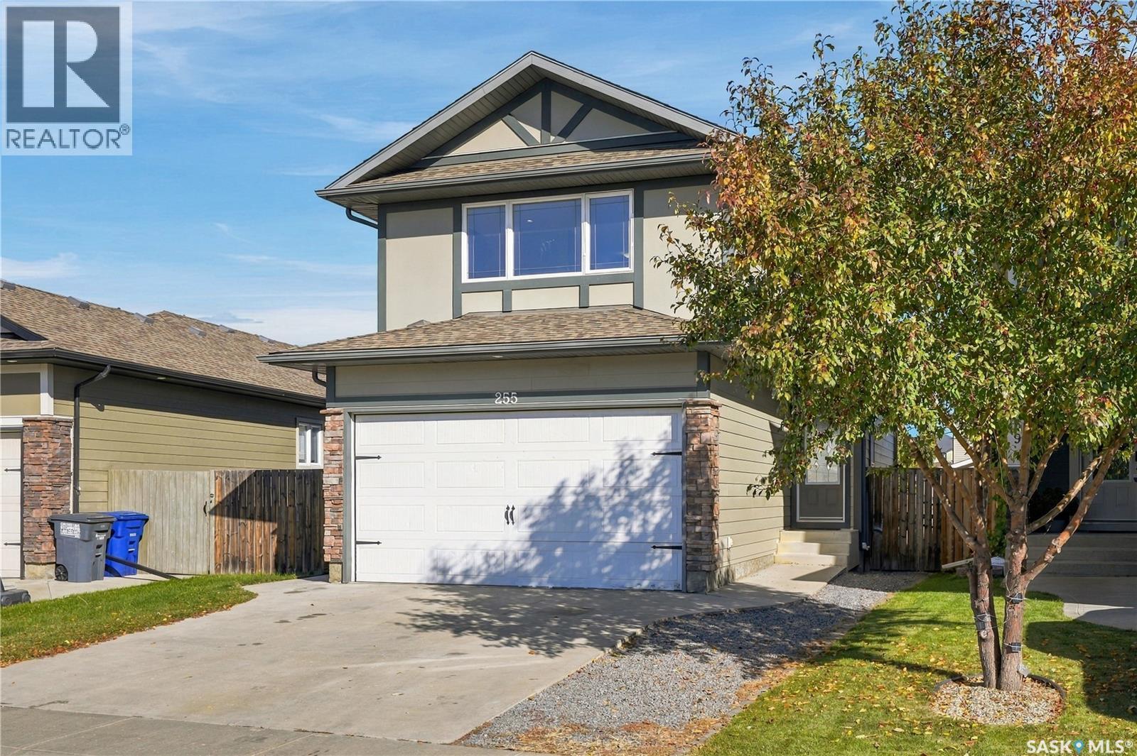 255 Mcbeth Crescent, Saskatoon, Saskatchewan  S7T 0L6 - Photo 2 - SK050642