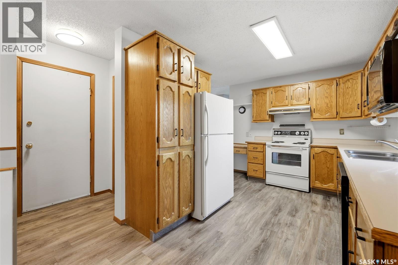 3467 Phaneuf Crescent E, Regina, Saskatchewan  S4V 1V1 - Photo 14 - SK050601