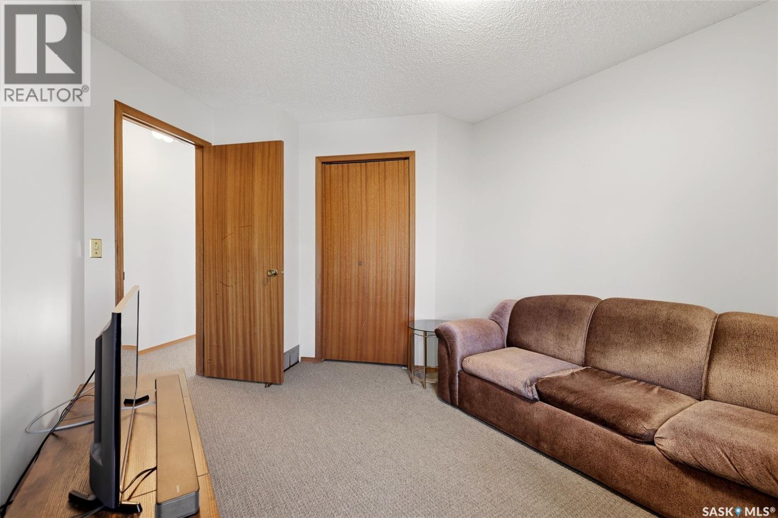 3467 Phaneuf Crescent E, Regina, Saskatchewan  S4V 1V1 - Photo 28 - SK050601