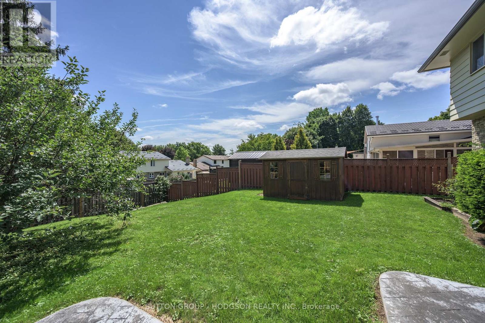 738 CRANBROOK ROAD London South (South M) Ontario Canada N6K1W9 3