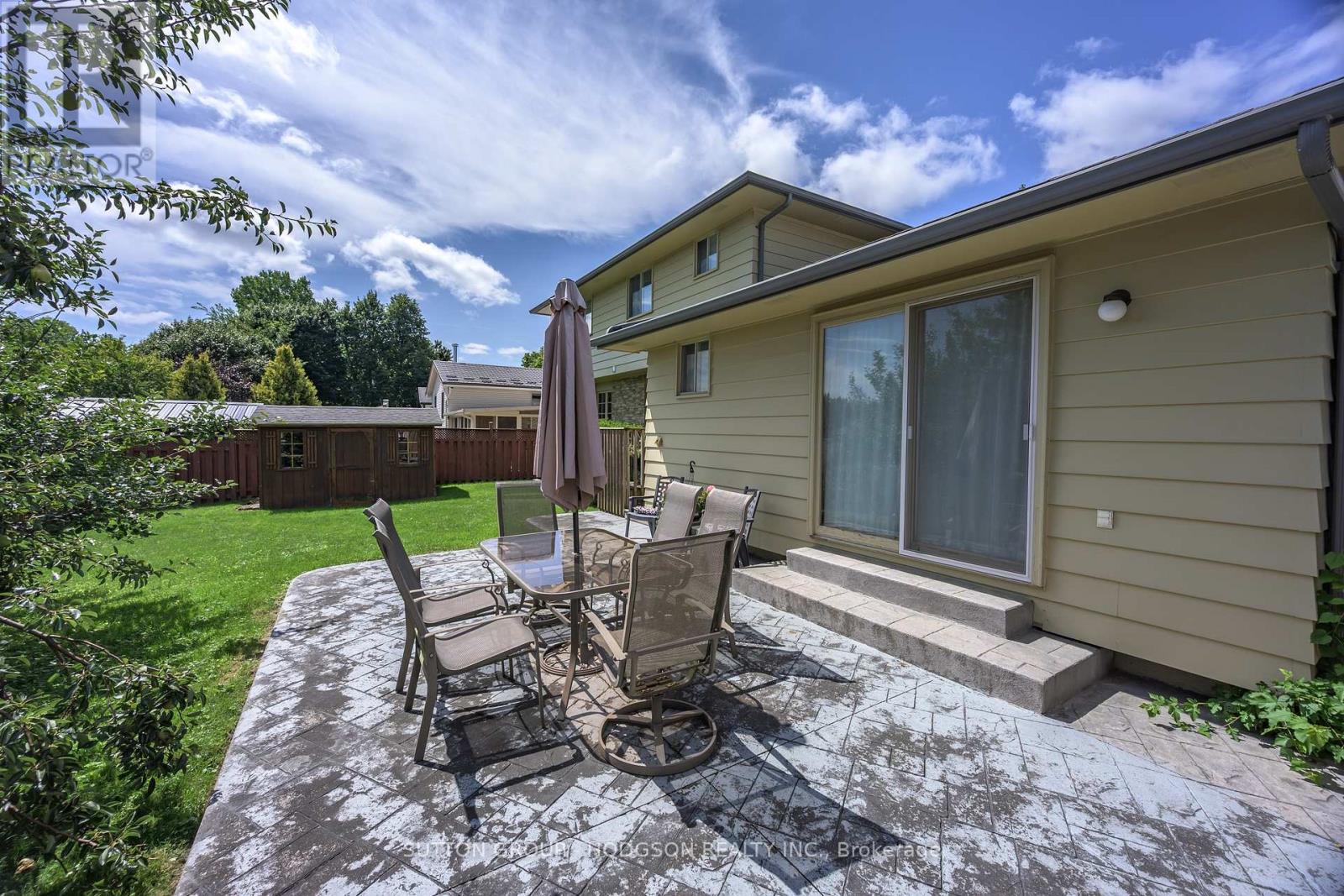 738 CRANBROOK ROAD London South (South M) Ontario Canada N6K1W9 5