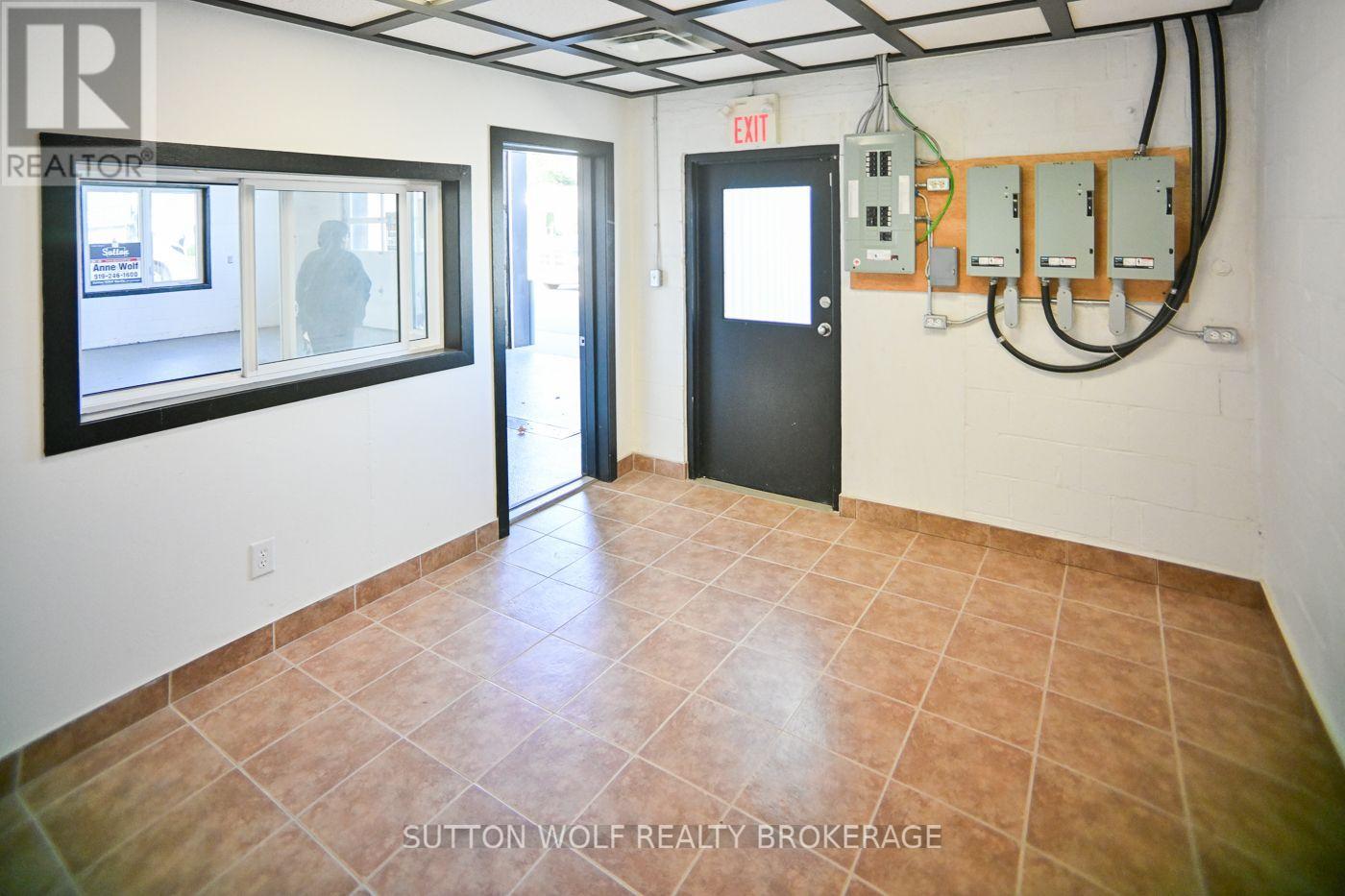 3 - 176 Metcalfe Street E, Strathroy-Caradoc, Ontario  N7G 1P6 - Photo 8 - X13882004