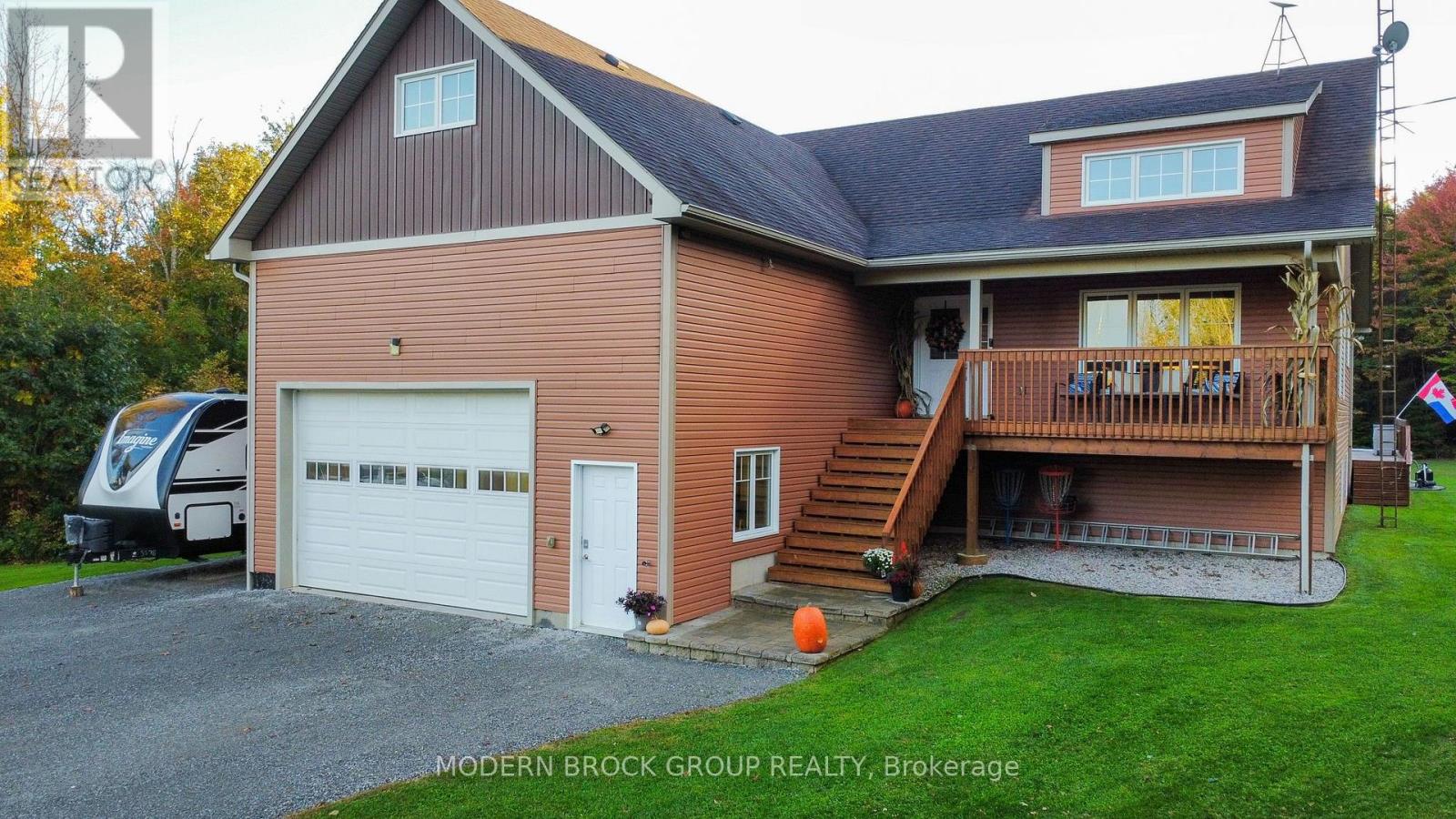 204 County Rd 5 Road, Front Of Yonge, Ontario  K0E 1R0 - Photo 2 - X13882054