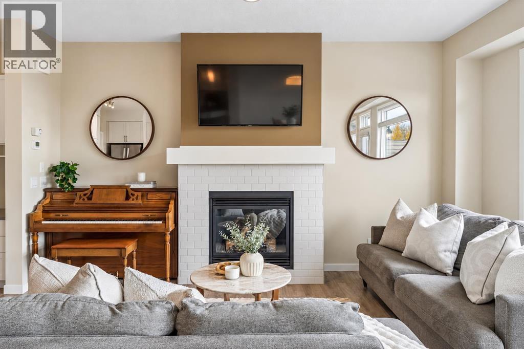 63 Fireside Crescent, Cochrane, Alberta  T4C 2L4 - Photo 6 - A2350680