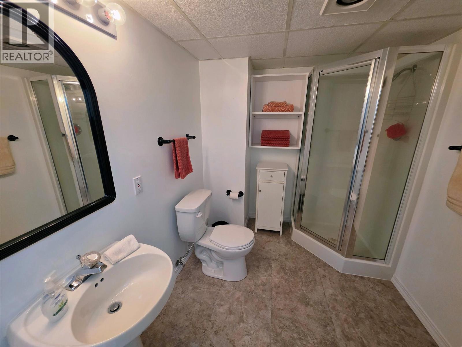 460 10th Avenue, Montrose, British Columbia  V0G 1P0 - Photo 25 - 10402456