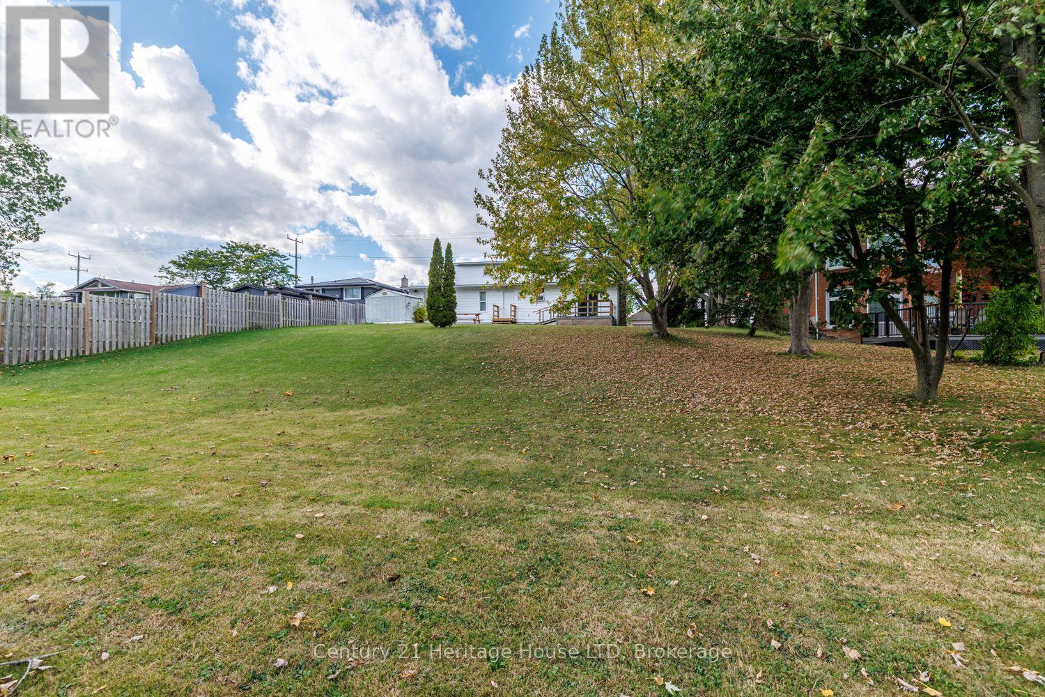 346 Albany Street, Fort Erie, Ontario  L2A 1L9 - Photo 12 - X13881938