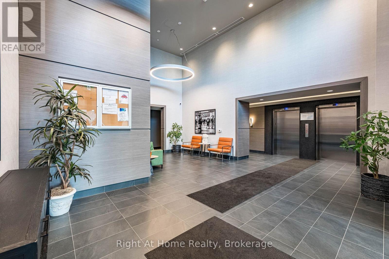 511 - 50 Kaitting Trail, Oakville, Ontario  L6M 5N3 - Photo 5 - W13880462