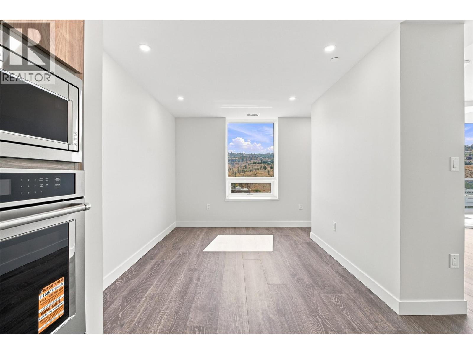 460 NICOLA Street Unit# 1905