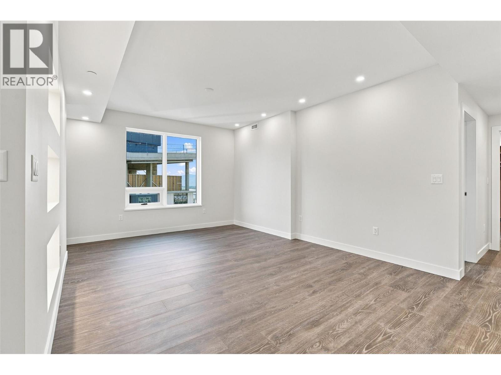 460 NICOLA Street Unit# 1905