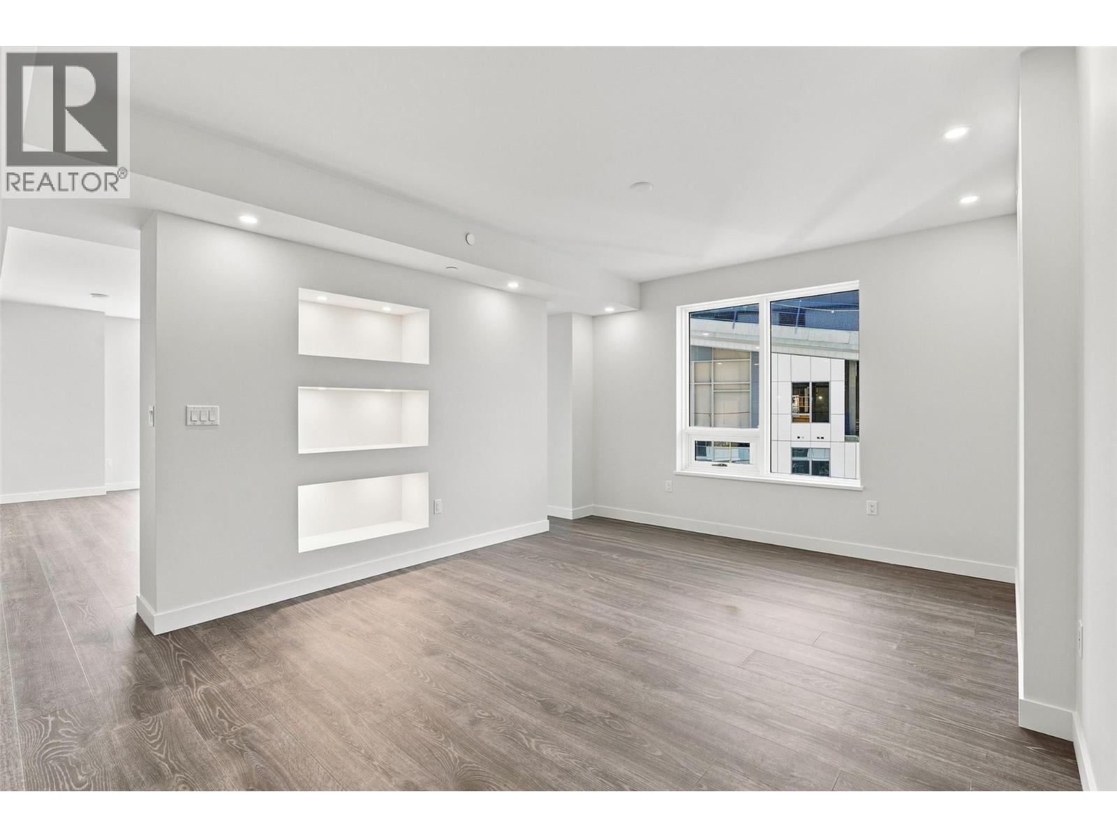 460 NICOLA Street Unit# 1905