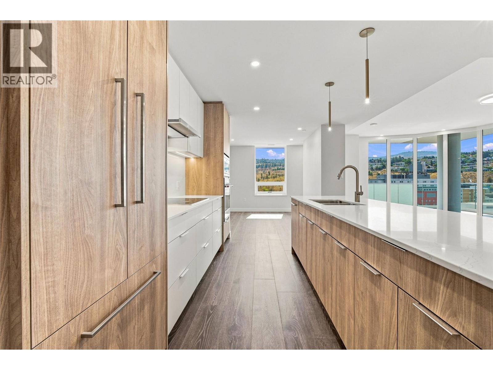 460 NICOLA Street Unit# 1905