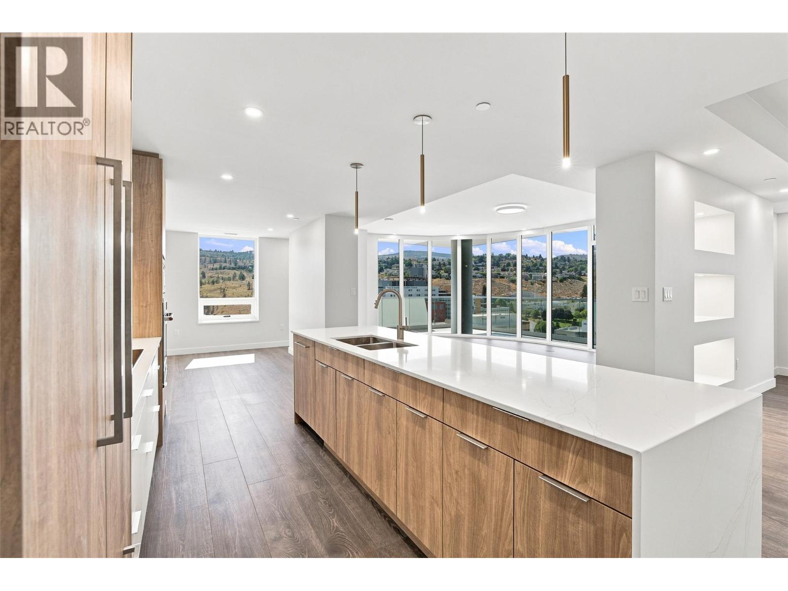 460 NICOLA Street Unit# 1905