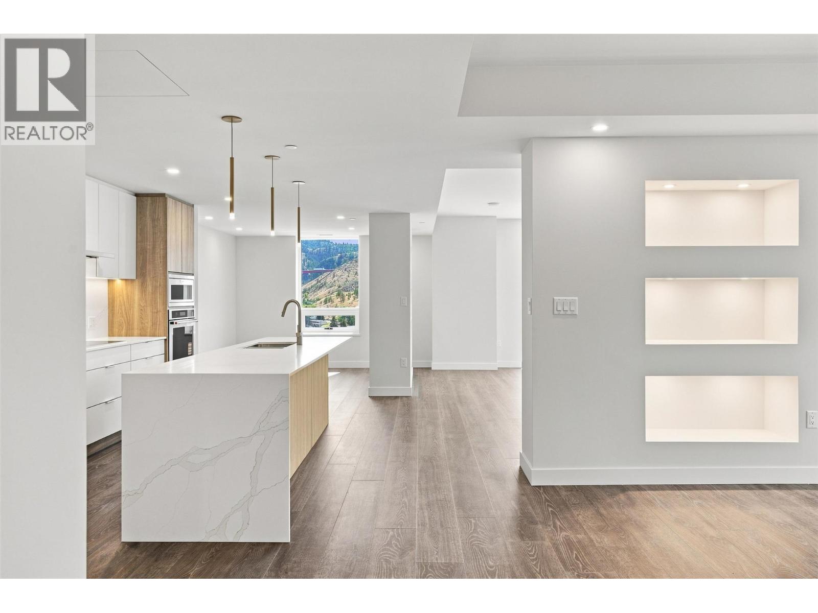 460 NICOLA Street Unit# 1905