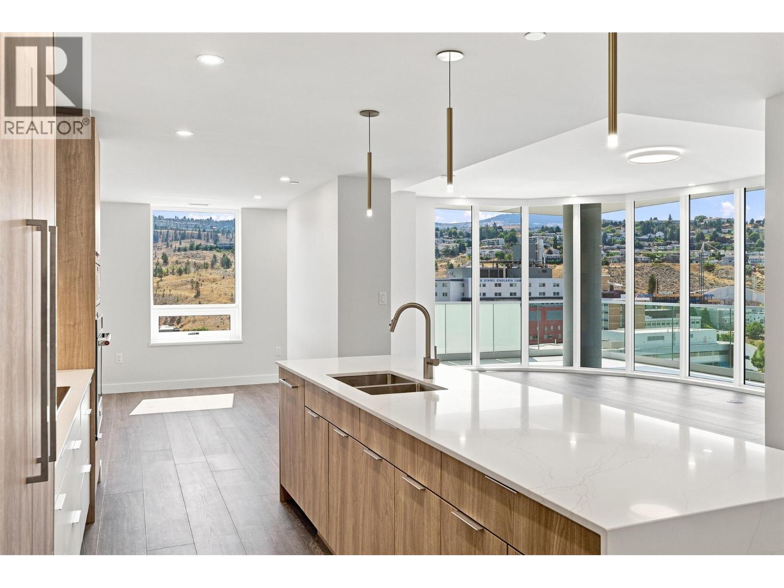 460 NICOLA Street Unit# 1905