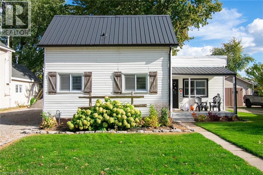 707 Tamarac Street, Dunnville, Ontario  N1A 2E3 - Photo 1 - 40870287