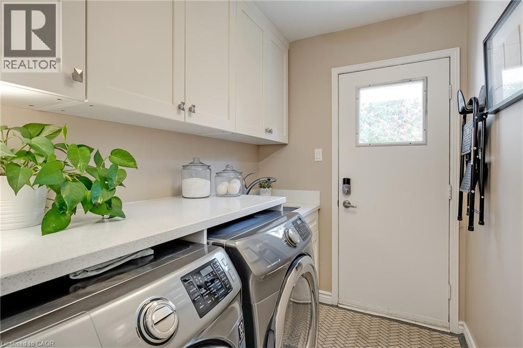 6482 W Tenth Line W, Mississauga, Ontario  L5N 5T7 - Photo 17 - 40870135