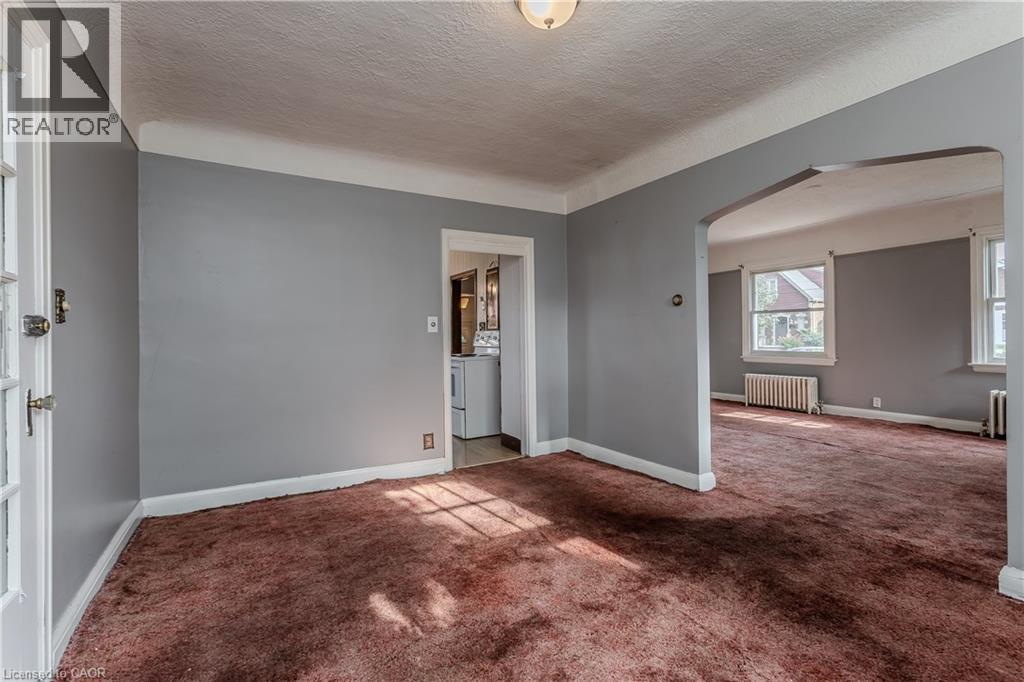 2104 Emerald Crescent, Burlington, Ontario  L7R 1N3 - Photo 11 - 40869839