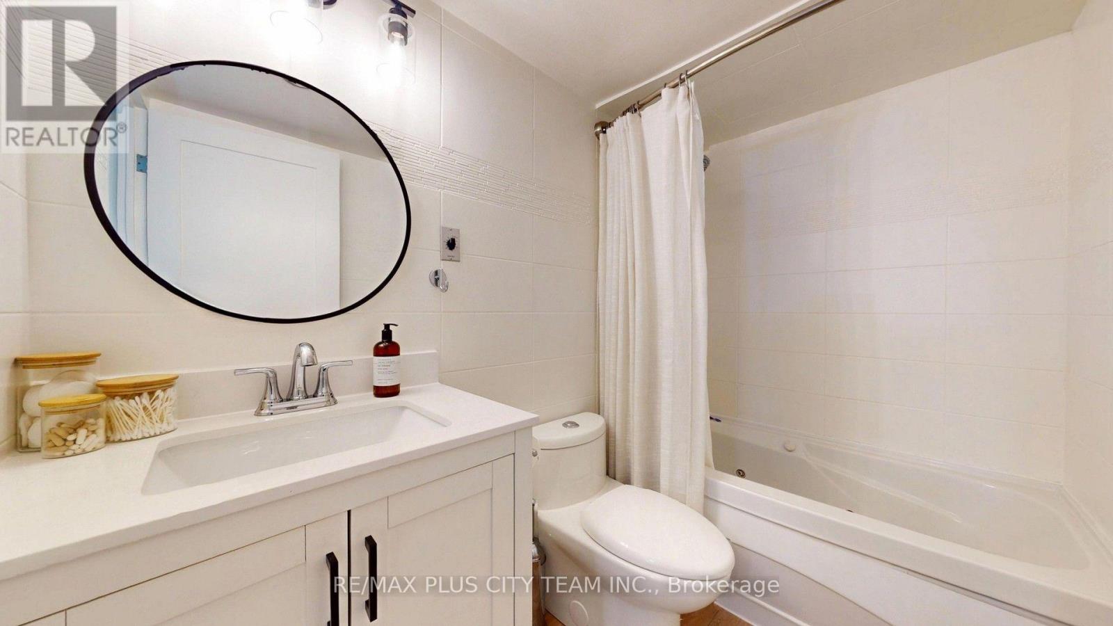 123 - 77 Maitland Place, Toronto, Ontario  M4Y 2V6 - Photo 13 - C13881904