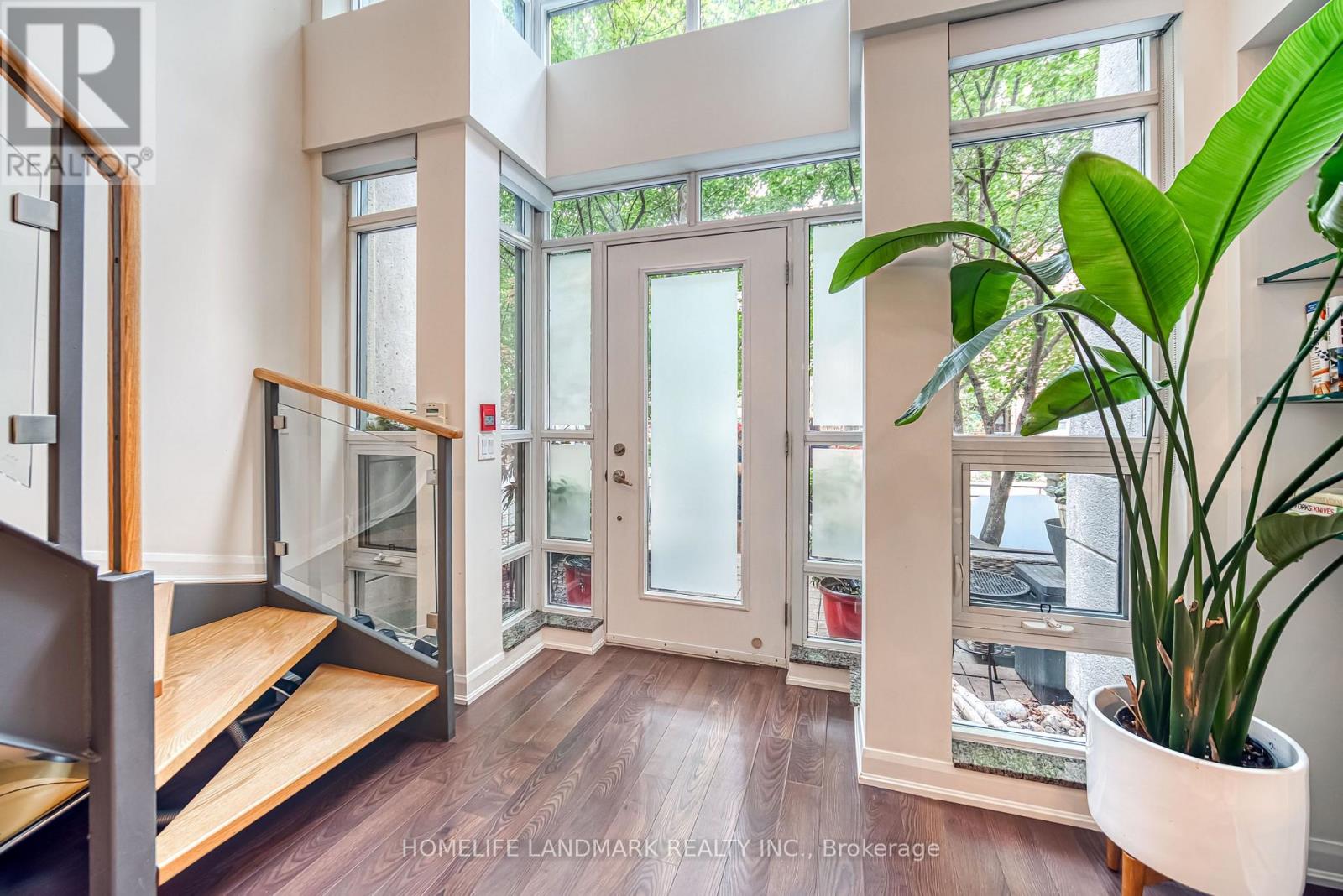 L101 - 150 Homewood Avenue, Toronto, Ontario  M4Y 2J6 - Photo 5 - C13882000