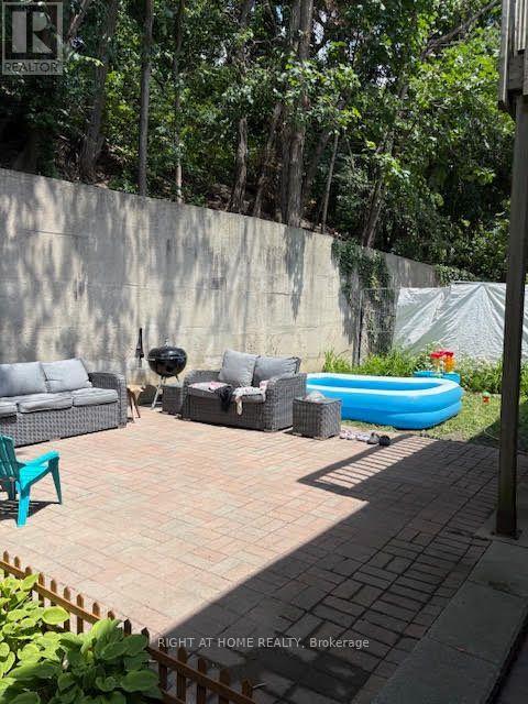 2nd Floor - 576 Davenport Road, Toronto, Ontario  M5R 1K9 - Photo 22 - C13882058