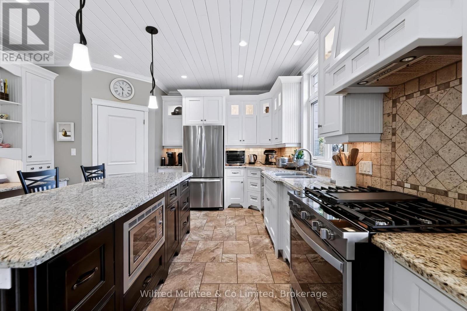 313 Westwood Drive, Brockton, Ontario  N0G 2V0 - Photo 24 - X13881964