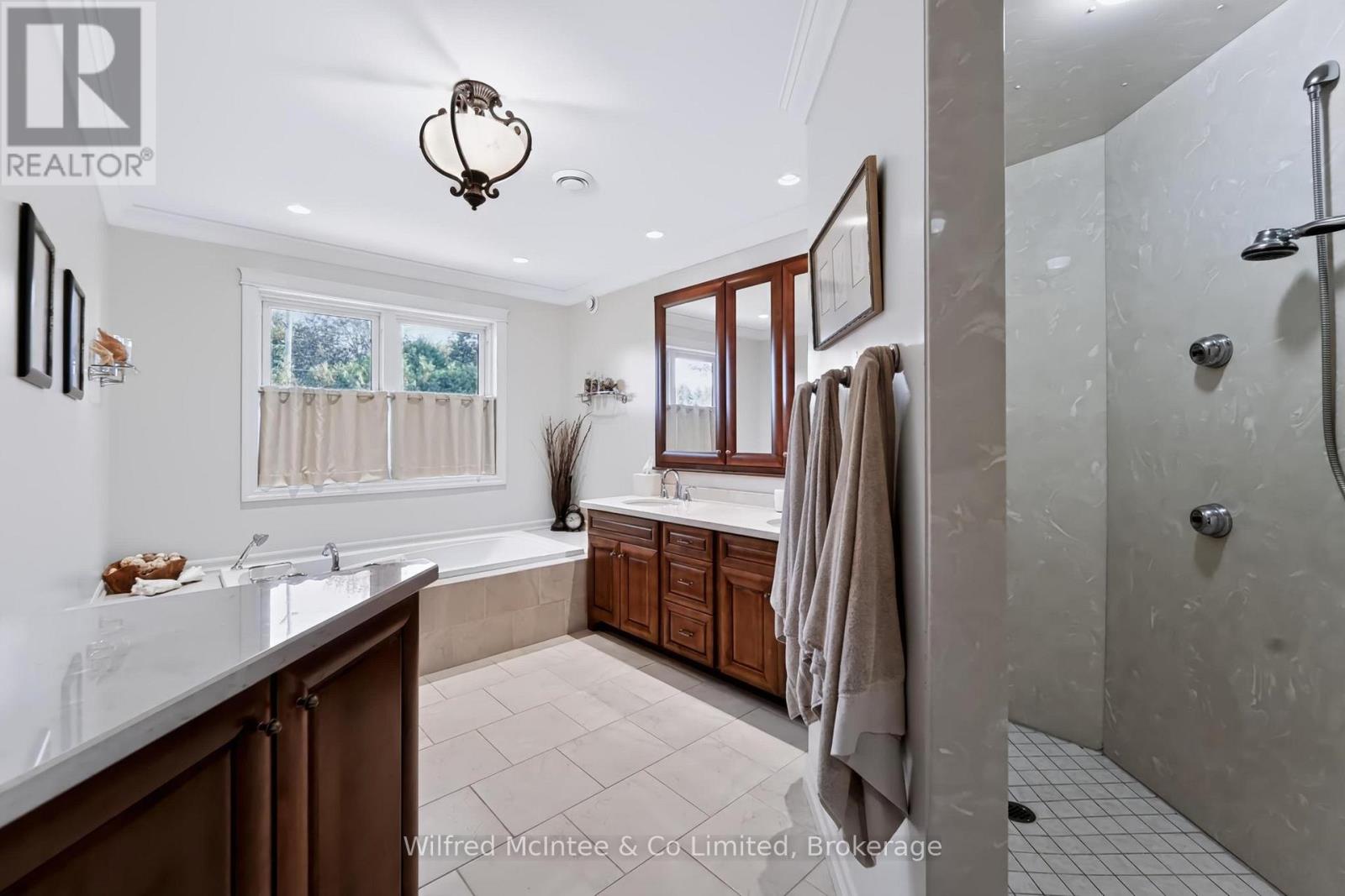 313 Westwood Drive, Brockton, Ontario  N0G 2V0 - Photo 39 - X13881964