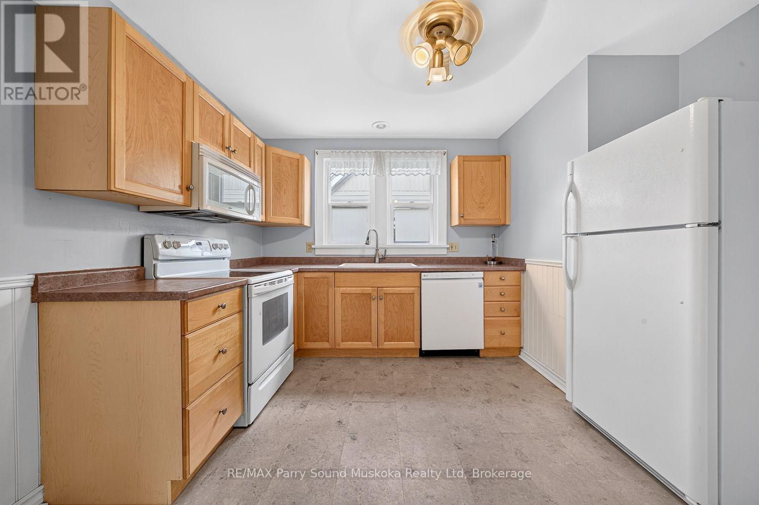 58 William Street, Parry Sound, Ontario  P2A 1V1 - Photo 15 - X13882052