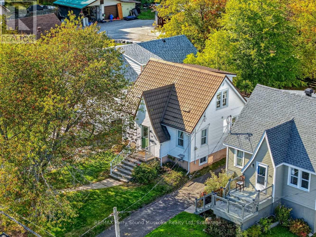 58 William Street, Parry Sound, Ontario  P2A 1V1 - Photo 4 - X13882052