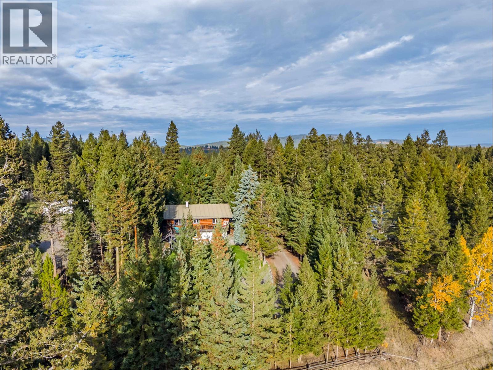 5031 Gloinnzun Drive, 108 Mile Ranch, British Columbia  V0K 2Z0 - Photo 32 - R3151829