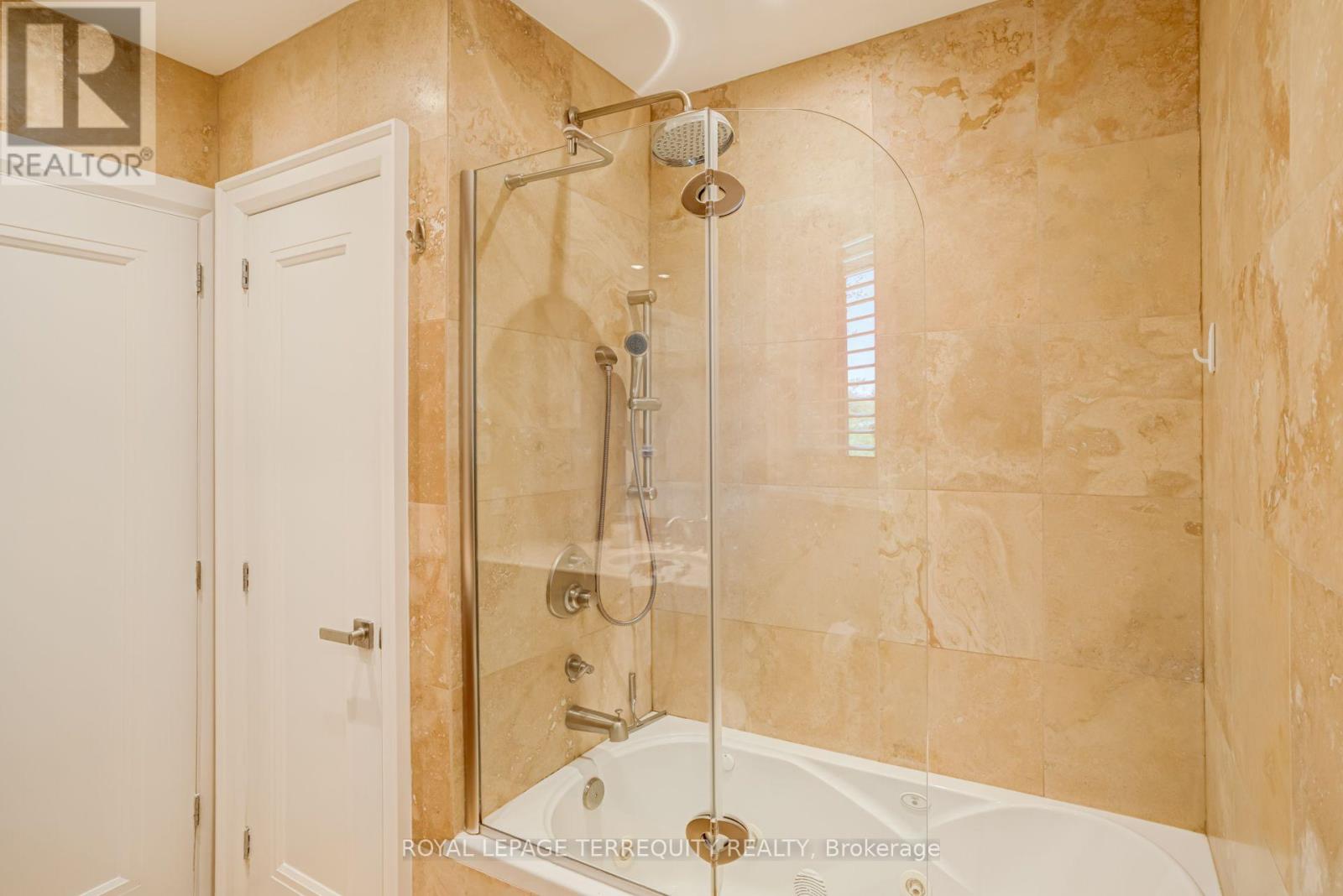 258 Guildwood Parkway, Toronto, Ontario  M1E 1P8 - Photo 43 - E13882070