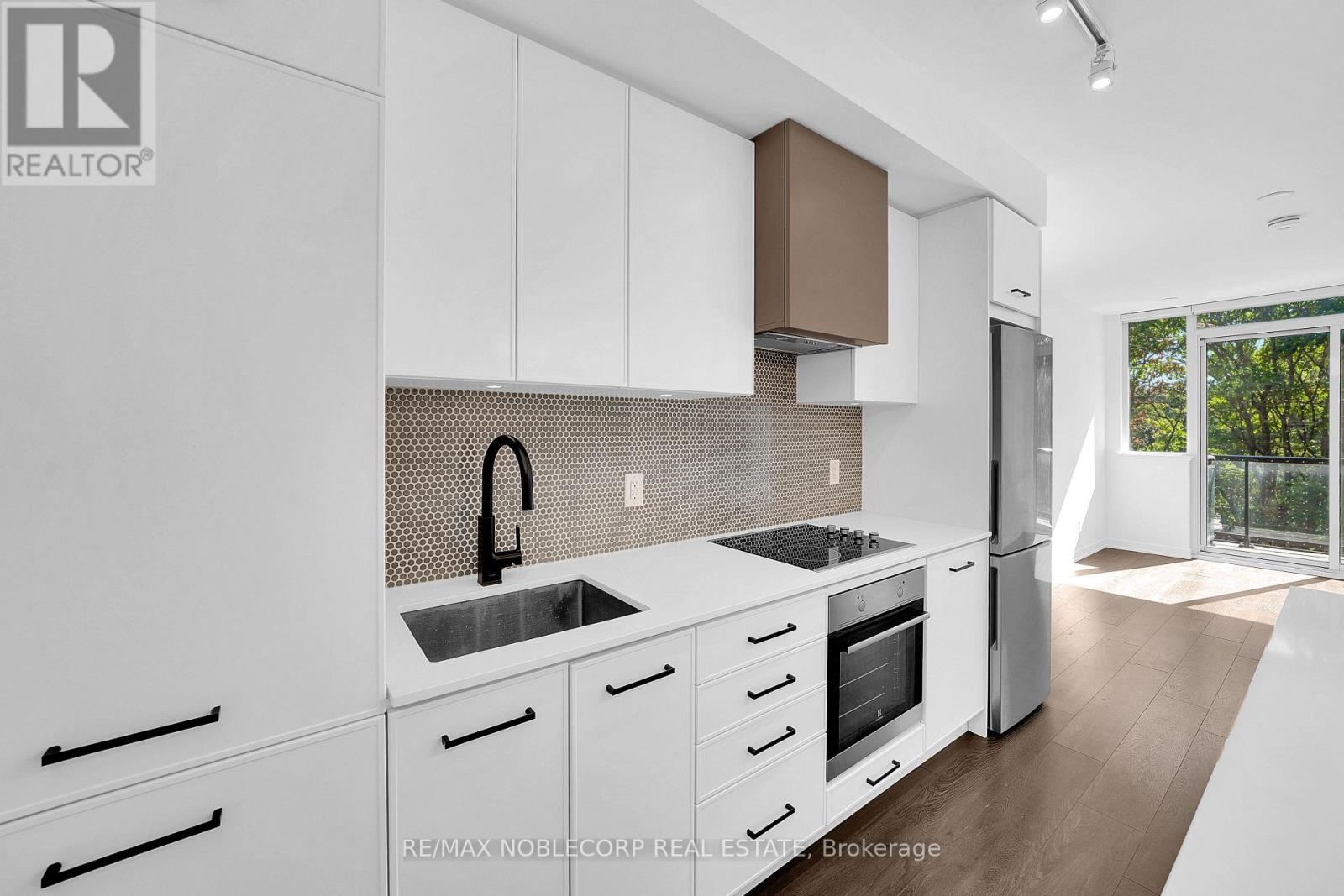 413 - 899 Queen Street, Toronto, Ontario  M4M 0C8 - Photo 16 - E13882172