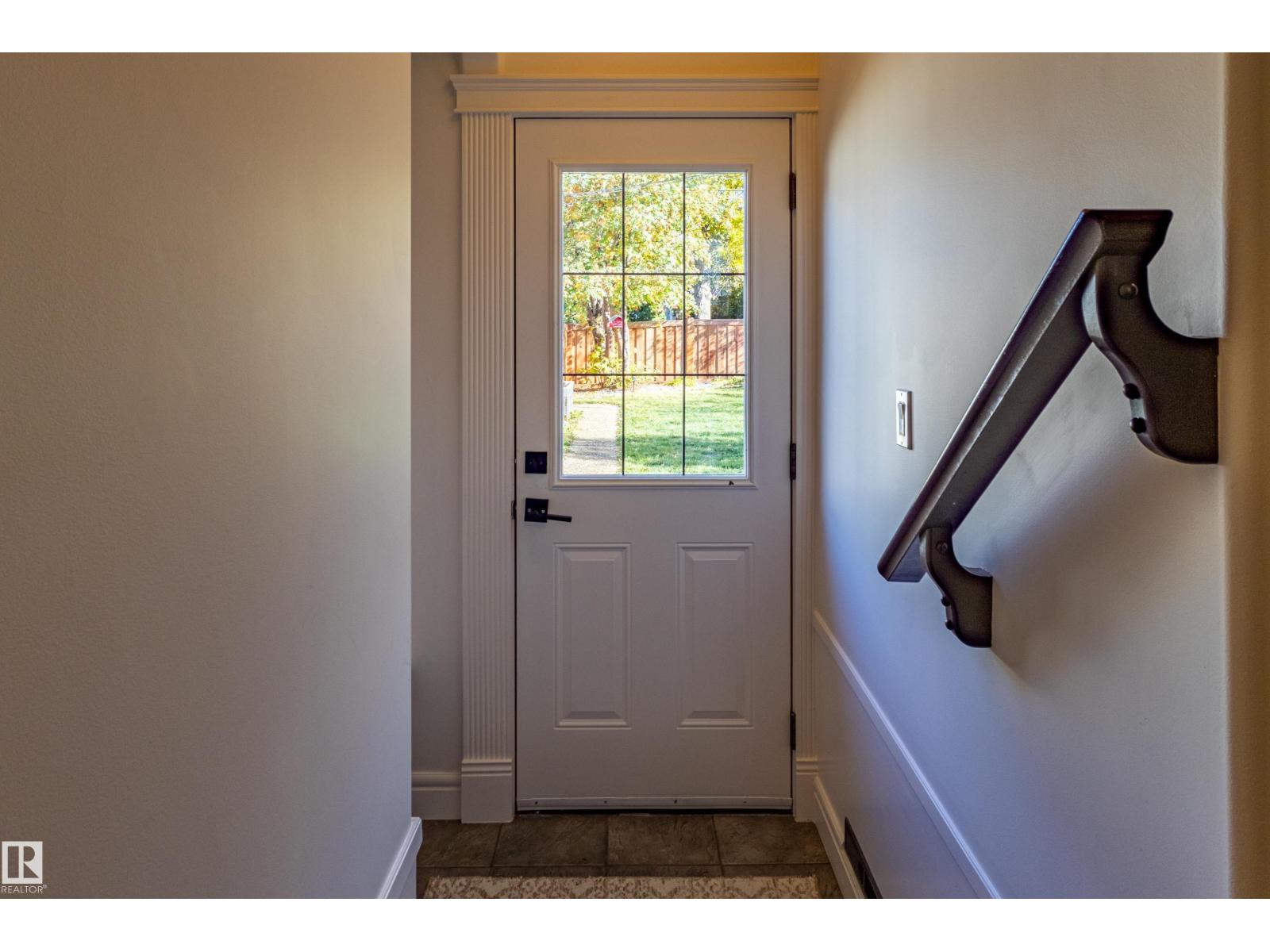 4107 122 ST NW