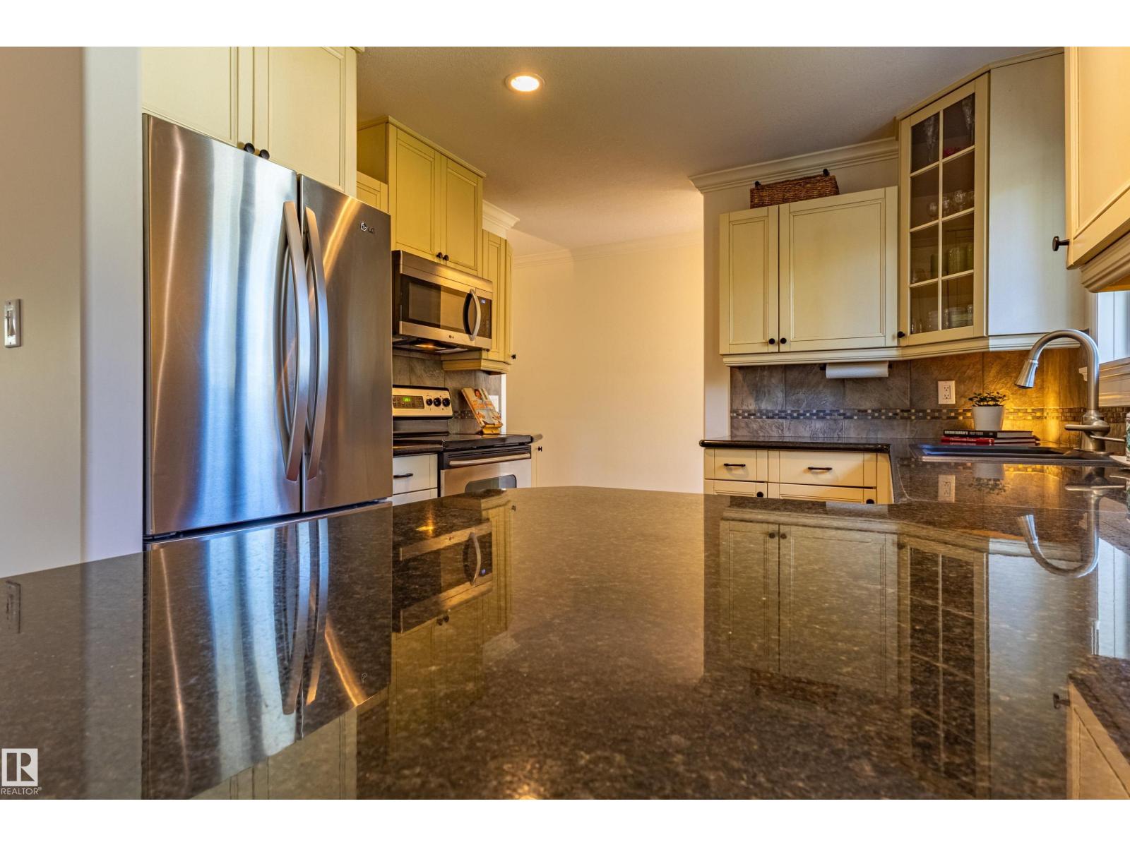 4107 122 ST NW