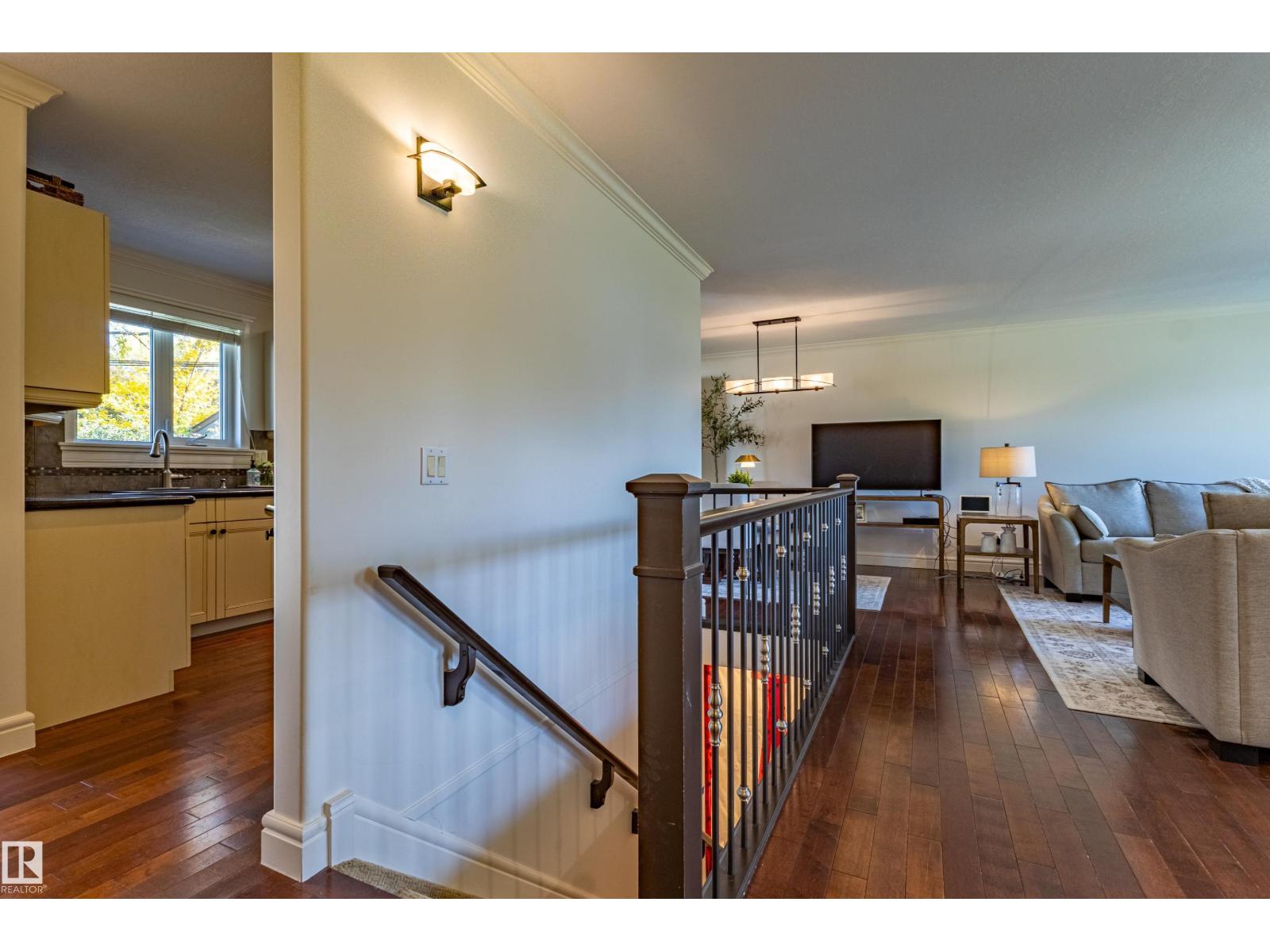 4107 122 ST NW