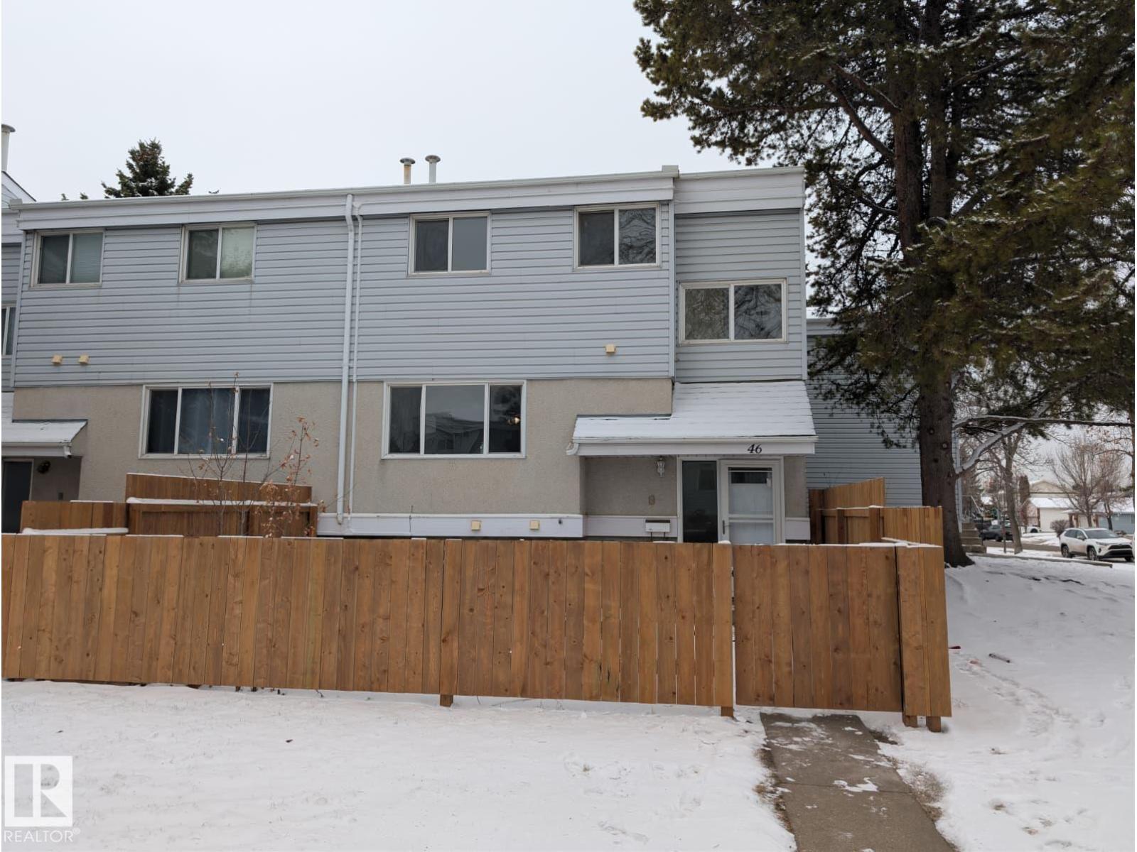 46 Mcleod PL NW